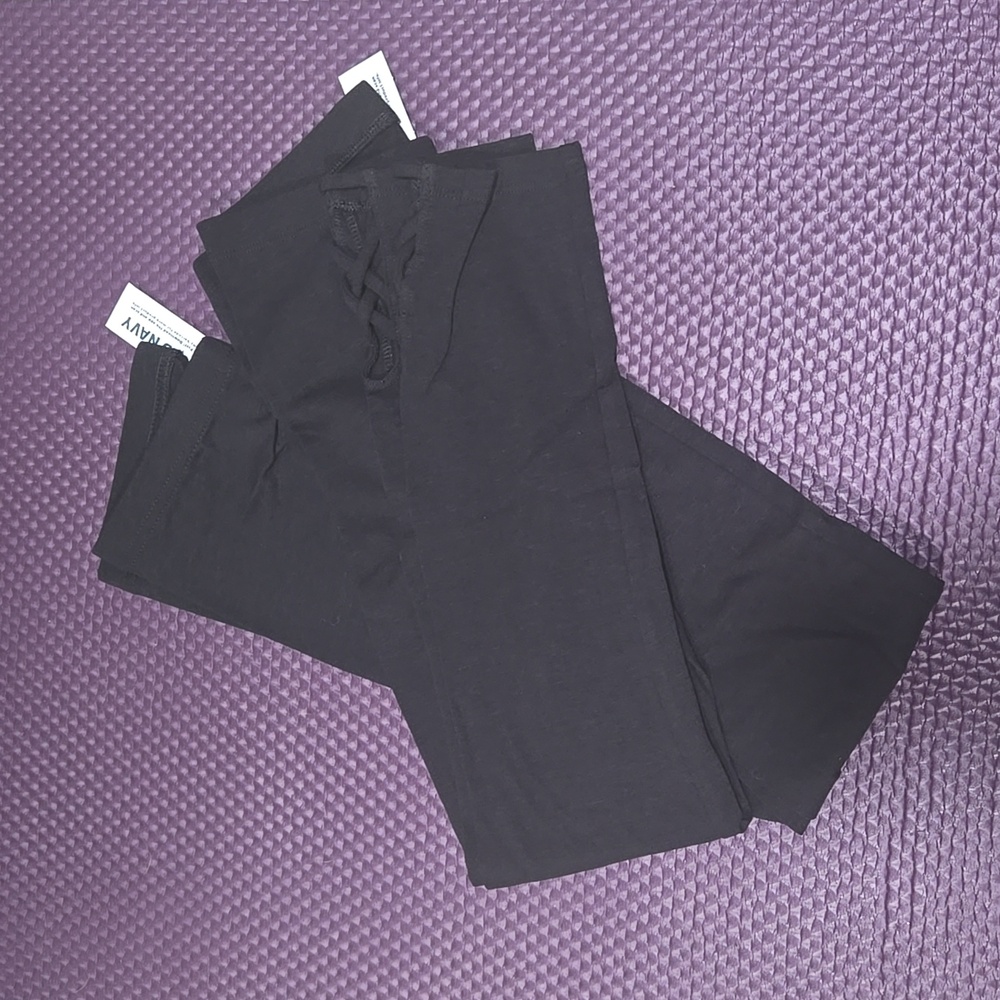 3/$15 🛍 2 pr black leggings